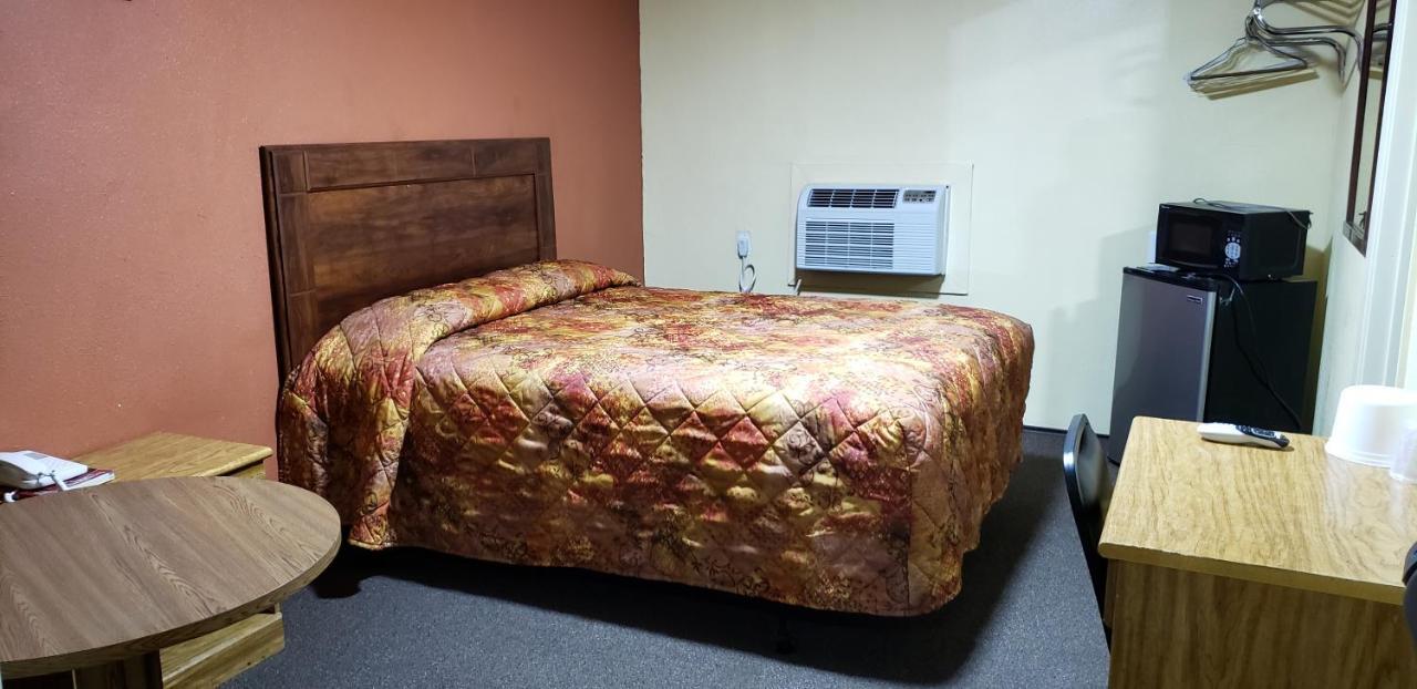 Economy Inn Одеса Екстериор снимка