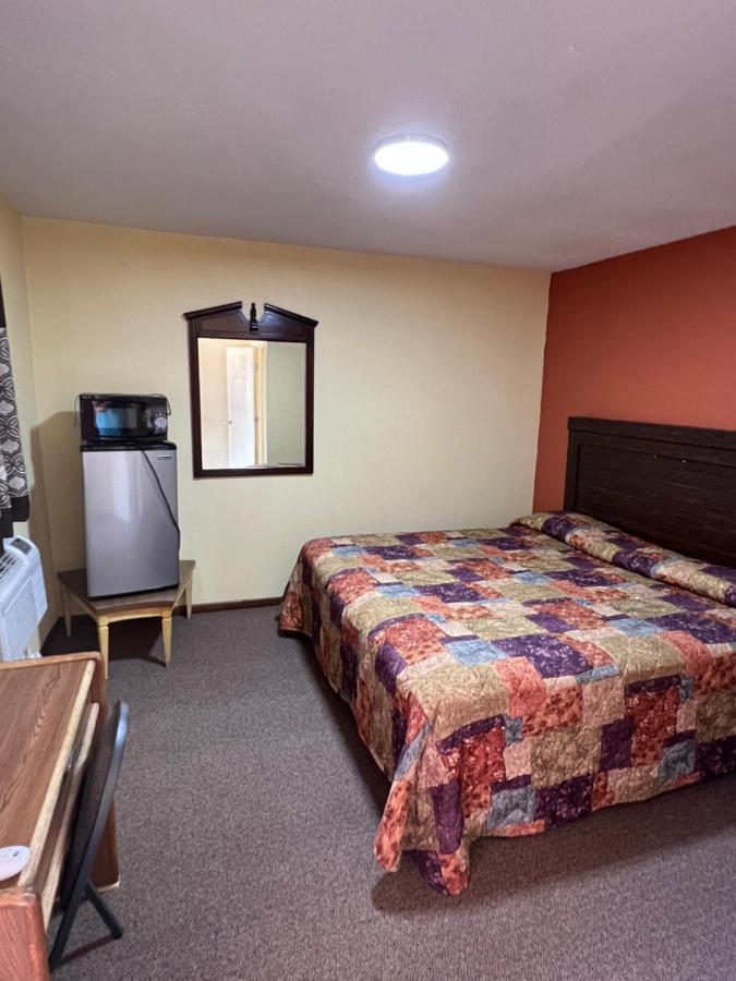 Economy Inn Одеса Екстериор снимка
