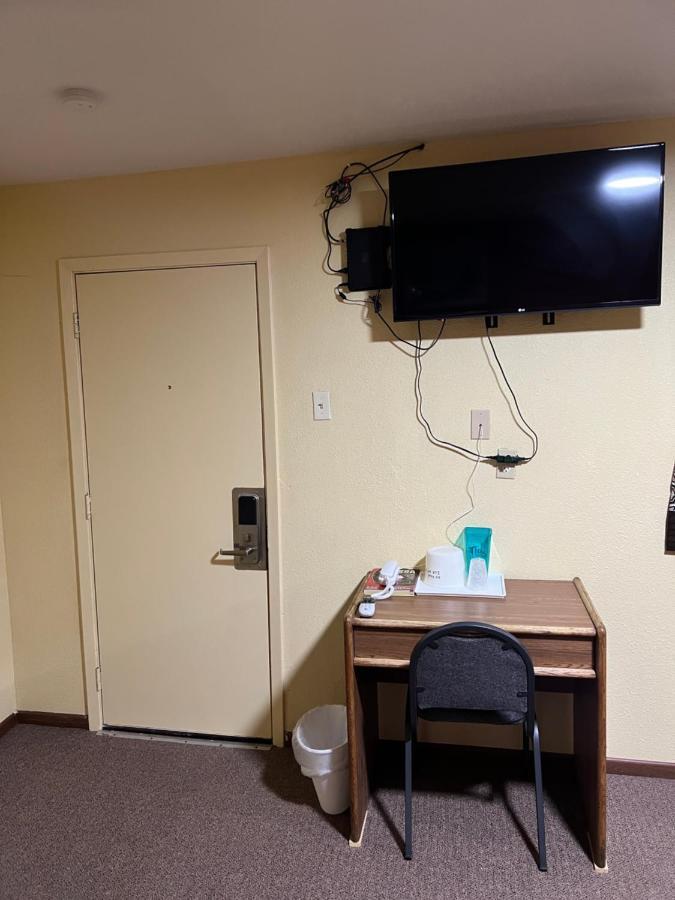 Economy Inn Одеса Екстериор снимка